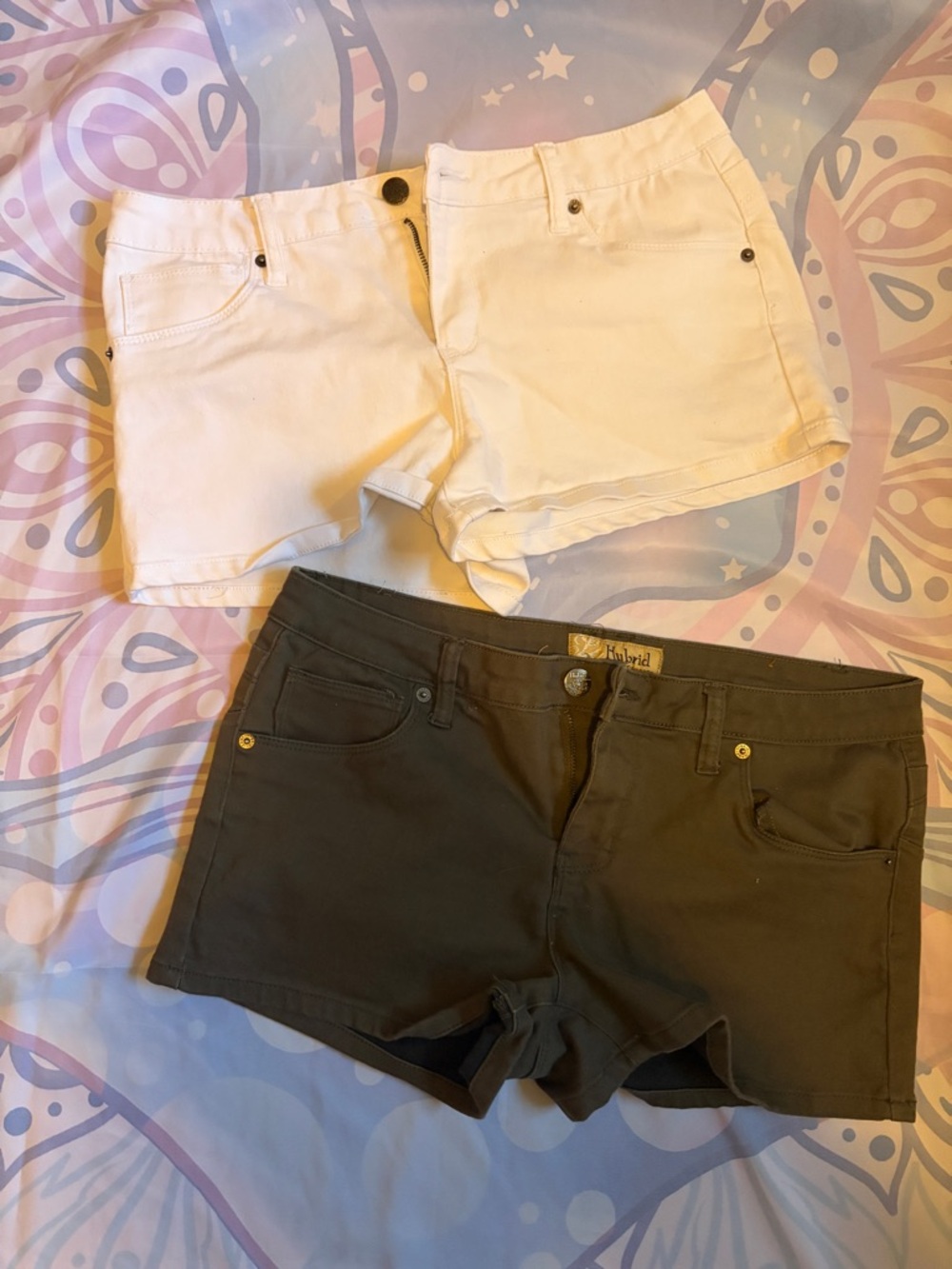 White and olive green Women’s low rise Shorts
